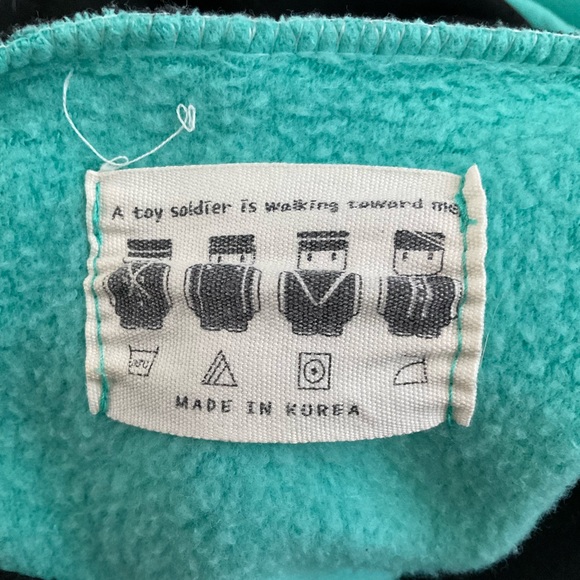 RELAX PANDA MADE IN KOREA HOODIE - Picture 6 of 6